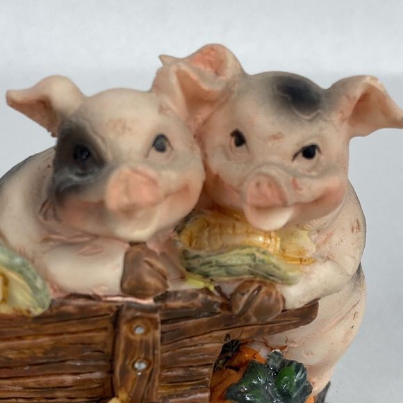 Pigs in a Wheelbarrow Figurine Resin Vegetables Veggies Garden Farmhouse Animals - Picture 8 of 10